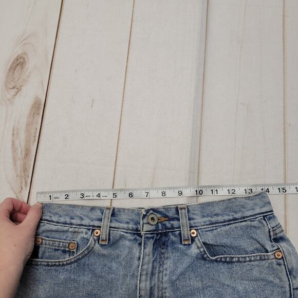 Vintage Guess jeans high rise cut off jean denim hot shorts USA - Picture 5 of 9